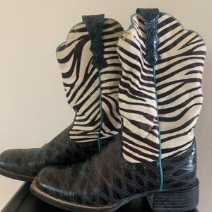Ariat zebra print cowhide 6.5